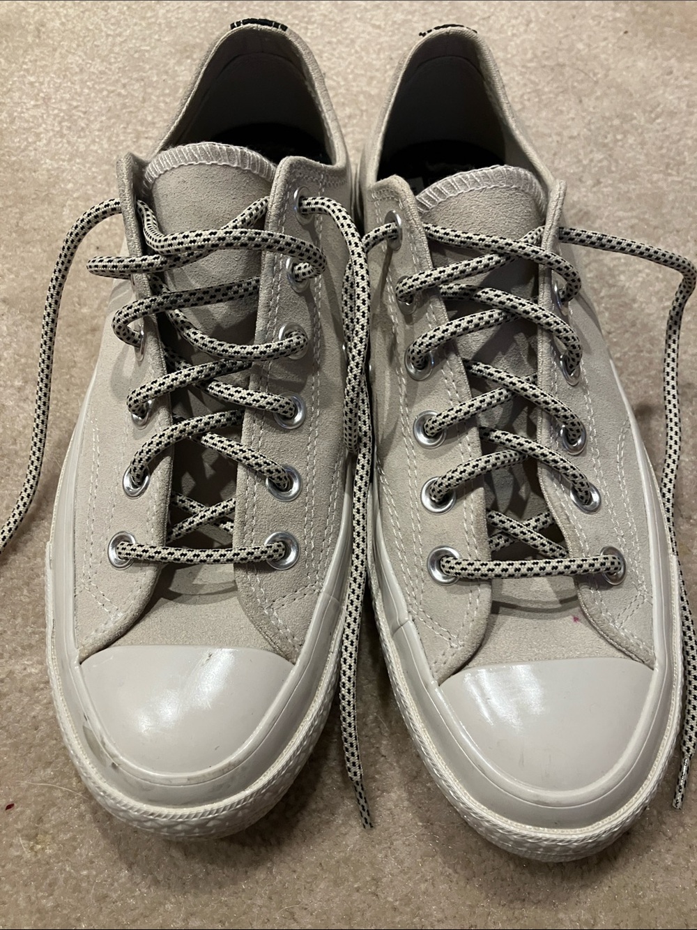 Converse Chuck Taylor Low-Top Sneakers in Light Gray with Black Heel Stripe